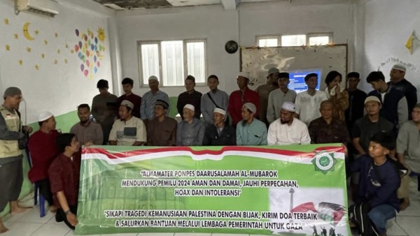 Anggota Yayasan Daarul Ilmi Bekasi