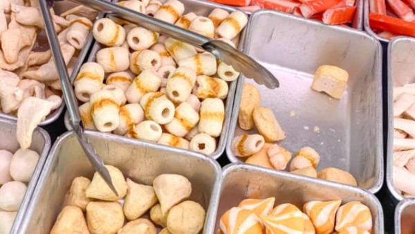 Penelitian terbaru di Inggris yang melibatkan lebih dari 3.000 orang justru memberikan pandangan berbeda. Para peneliti ingin tahu apa yang membuat orang suka pada makanan tertentu dan mengapa kita kadang sulit berhenti makan meski sudah kenyang.