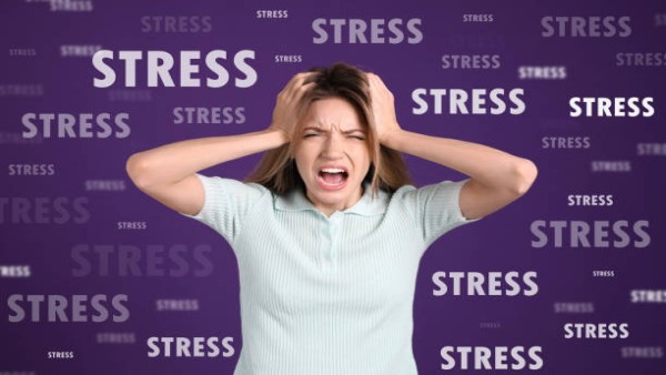 Ilustrasi seseorang mengalami gangguan stres akut atau Acute Stress Disorder setelah menghadapi peristiwa traumatis.