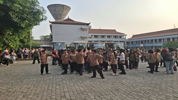 Anak murid di Sekolah